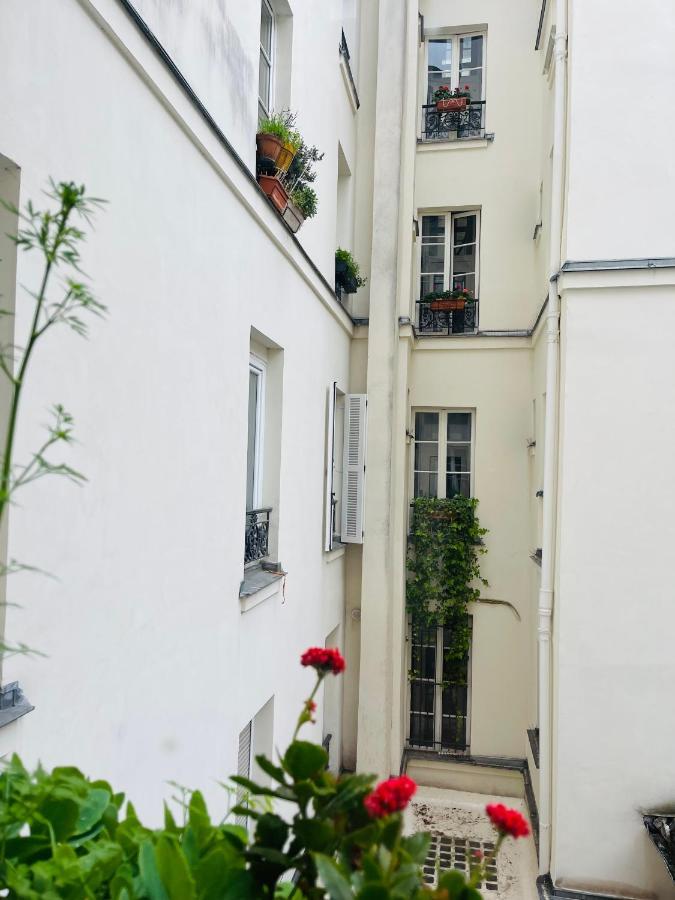Le Nid Douillet De Patricia Lejlighed Paris Eksteriør billede